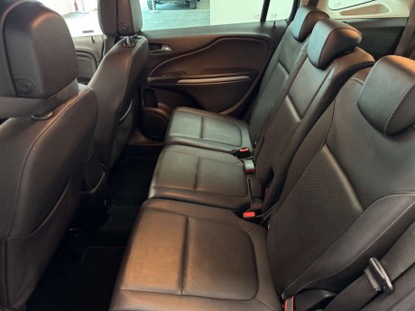 Vauxhall Zafira 1.4 Zafira Tourer SRi T 5dr 21