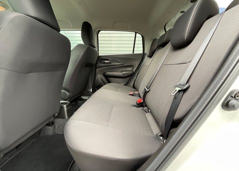 Suzuki Swift Motion 1.2 Mild Hybrid 11