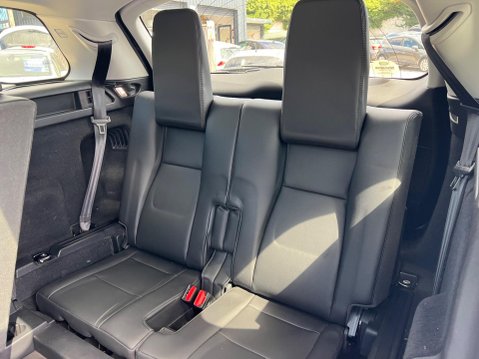 Land Rover Discovery Sport 2.0 TD4 HSE Auto 4WD Euro 6 (s/s) 5dr 32