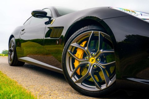 Ferrari GTC4 Lusso T 6