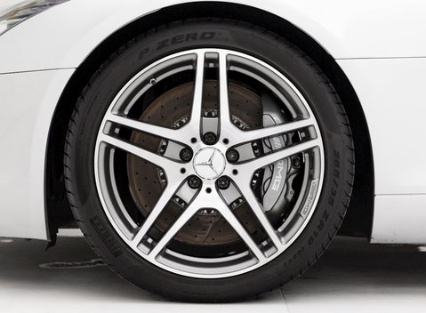 Mercedes-Benz SLS AMG 10