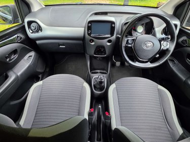 Toyota Aygo 1.0 Aygo X-Trend VVT-i 5dr 3