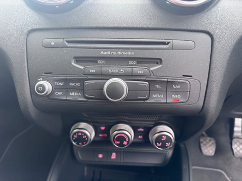 Audi A1 TFSI S LINE 19