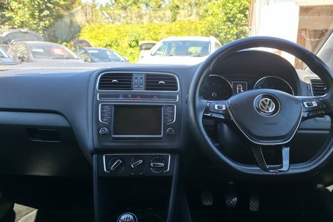 Volkswagen Polo MATCH TSI.. 11 MAIN DEALER SERVICES.. 1 PREVIOUS KEEPER.. £20 ROAD TAX..A/C 12
