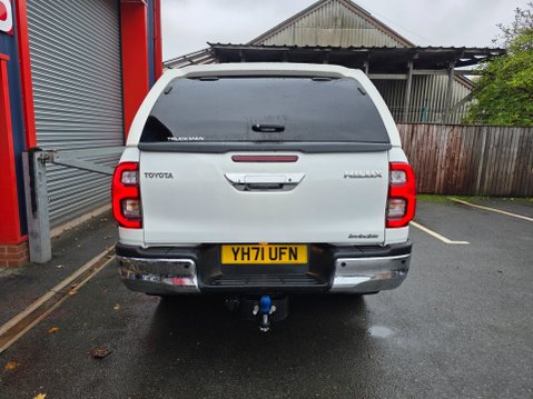 Toyota Hilux INVINCIBLE 4WD D-4D DCB 7