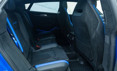 Lamborghini Urus PERFORMANTE 18