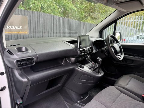 Citroen Berlingo 950 ENTERPRISE XL BLUEHDI 19