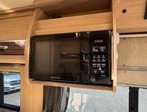 Auto-Sleepers Kingham 2 Berth|2 Belts|French Bed|Shower|Toilet|Wifi Capability|Vanlux 12