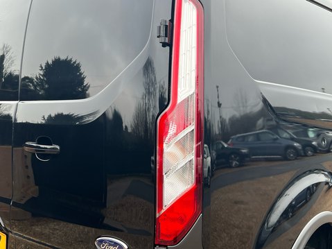 Ford Transit Custom 300 TRAIL L1H1 ECOBLUE 19