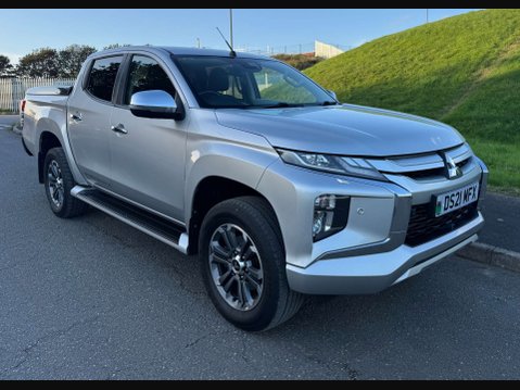 Mitsubishi L200 2.3 L200 Barbarian X DI-D Auto 4WD 1