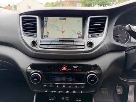 Hyundai TUCSON GDI SE NAV BLUE DRIVE 14
