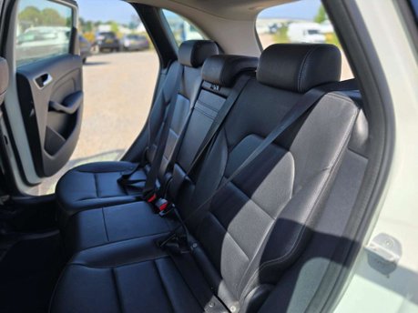 Mercedes-Benz B Class 1.5 B180d Sport (Executive) MPV 5dr Diesel 7G-DCT Euro 6 (s/s) (109 ps) 28
