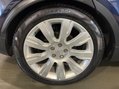 Land Rover Discovery 3.0 TD V6 HSE Luxury Auto 4WD Euro 6 (s/s) 5dr 34
