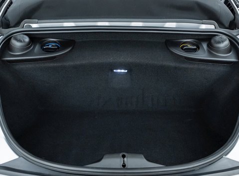 Porsche 718 Boxster Spyder 33