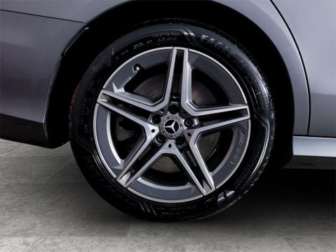Mercedes-Benz E Class 2.0 E300de 13.5kWh AMG Line Estate 5dr Diesel Plug-in Hybrid G-Tronic+ Euro 10