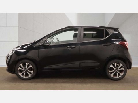 Hyundai i10 1.2 Premium SE Hatchback 5dr Petrol Manual Euro 6 (87 ps) 8