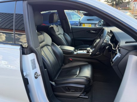 Audi Q8 TDI QUATTRO BLACK EDITION 28