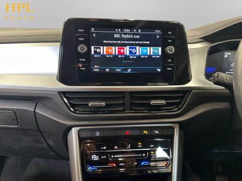 Volkswagen T-Roc 1.0 TSI Life SUV 5dr Petrol Manual Euro 6 (s/s) (110 ps) Air Con - Bluetoot 18