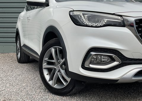 MG HS 1.5 T-GDI EXCLUSIVE 2