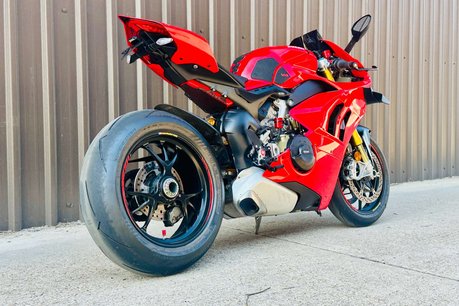 Ducati Panigale V4S Gen 2 56