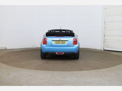 Mini Convertible 1.5 Cooper D Euro 6 (s/s) 2dr 5