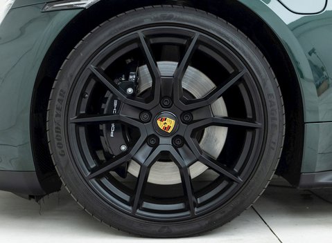 Porsche Taycan GTS Sport Turismo 8