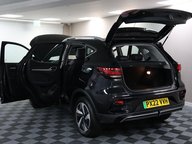 MG ZS TROPHY 21