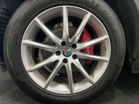 Alfa Romeo Stelvio 2.1 Stelvio Speciale TD AWD Auto 4WD 5dr 10