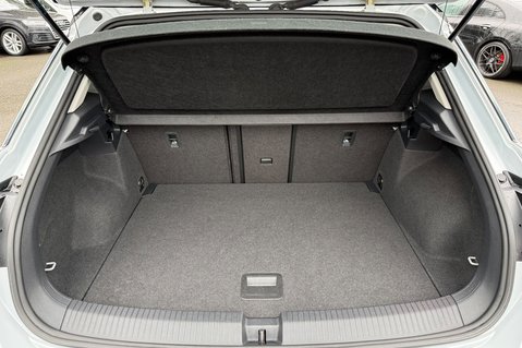 Volkswagen T-Roc SEL TSI EVO DSG -WHITE SILVER -PAN ROOF -CAMERA -WINTER PACK  59