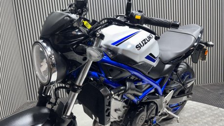 Suzuki SV650 2020 ONLY 8K SERVICED LONG MOT WARRANTY A2 NAKED BIKE 27
