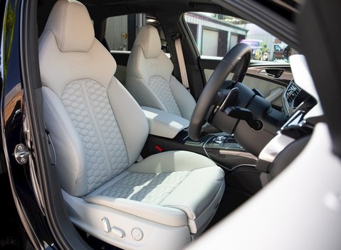 Audi RS6 Avant Performance 12