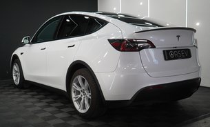 Tesla Model Y RWD TOW BAR Front PPF GROK AI Adaptive LEDs Heated Seats & Steering Wheel 3