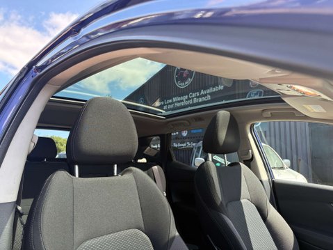 Nissan Qashqai 1.3 Qashqai N-Connecta DiG-T 5dr 35