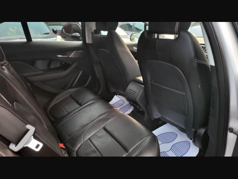 Jaguar I-Pace SE 21