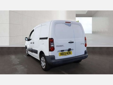 Peugeot Partner 1.6 eHDi 850 Professional Panel Van 4dr Diesel Manual L1 (s/s) (129 g/km, 9 6