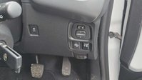 Toyota Aygo 1.0 VVT-i x-play Hatchback 5dr Petrol x-shift Euro 6 (Safety Sense) (71 ps) 34