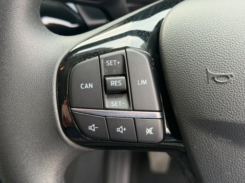 Ford Fiesta TREND 12