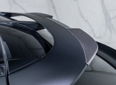 Aston Martin DBX 707 33