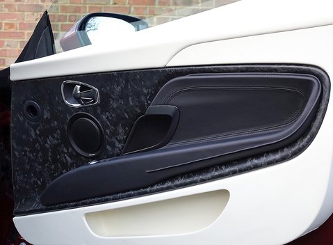 Aston Martin DB11 Launch Edition 17