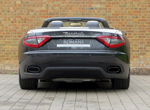 Maserati Grancabrio Sport 8