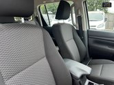 Toyota Hilux Crew Cab 4X4 Active 4WD Air Con Rear Camera EURO 6 NO VAT 20