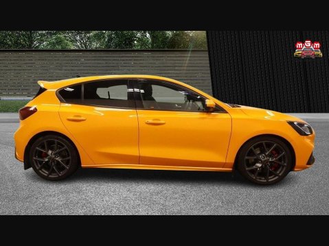 Ford Focus ST 6