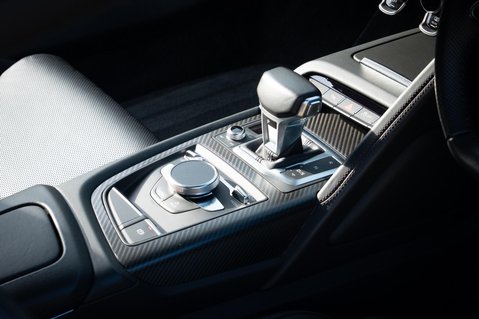 Audi R8 5.2 FSI V10 Plus S Tronic quattro Euro 6 (s/s) 2dr 35
