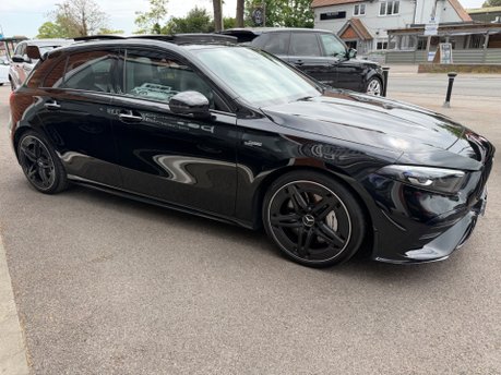 Mercedes-Benz A Class AMG A 35 4MATIC PREMIUM PLUS MHEV 8