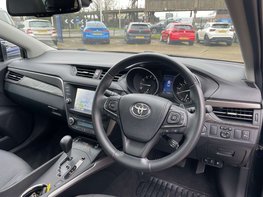 Toyota Avensis 1.8 Avensis Excel Valvematic CVT 5dr 17