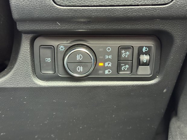 Ford Ranger Wildtrak | Auto | 2 LT | Double Cab | Tow Bar | Cam | Roller Shutter | EURO 29