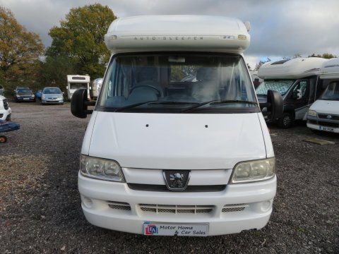 Auto-Sleepers Nuevo Motor Home 5