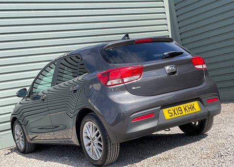Kia Rio '3' 1.4 DCT 10