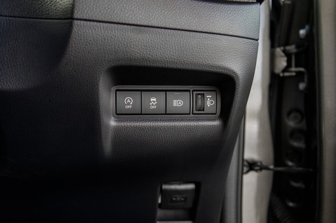 Toyota Aygo X VVT-I EDGE 11