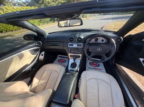 Mercedes-Benz CLK 3.0 CLK280 Sport Cabriolet 7G-Tronic 2dr 65